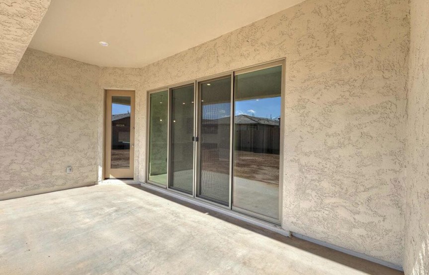 Hutchinson rear Covered Patio by David Weekley at Alamar community in Avondale, AZ