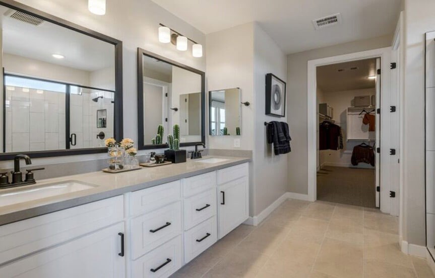 Camelback by William Ryan Homes at Alamar in Avondale, AZ model Primary Bath